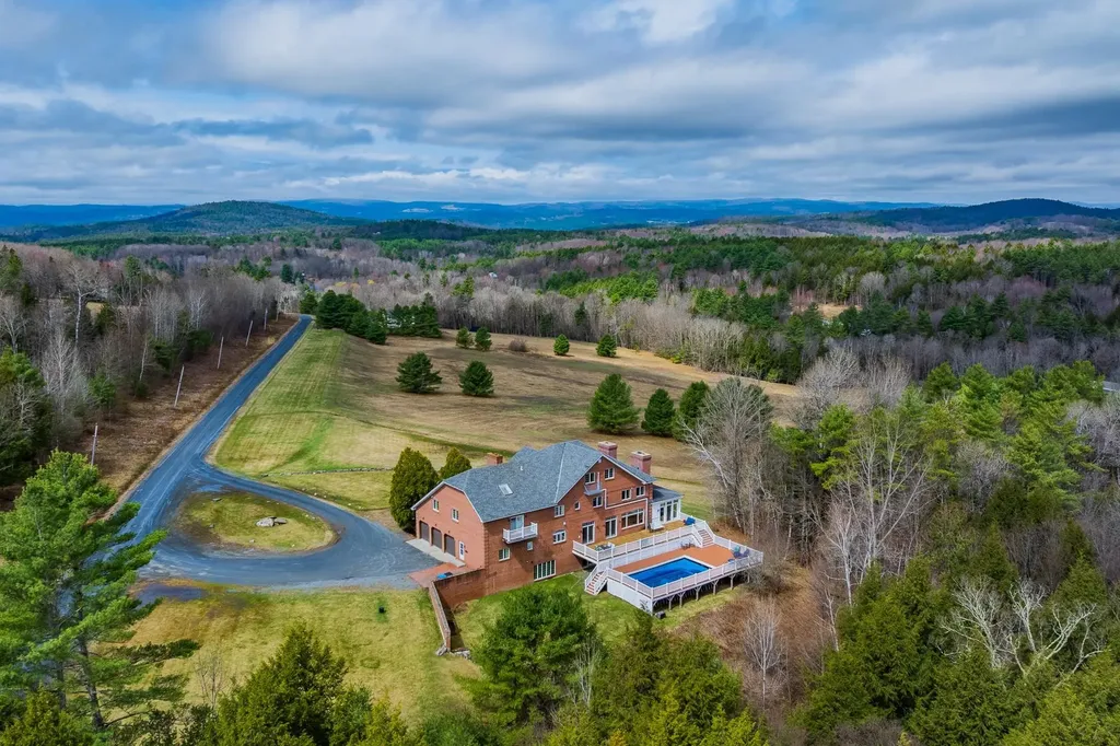 10 Morgan Road Hanover NH 03755