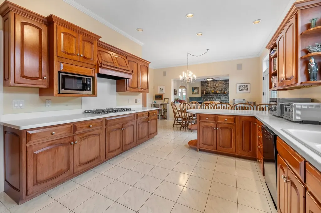 10 Morgan Road Hanover NH 03755