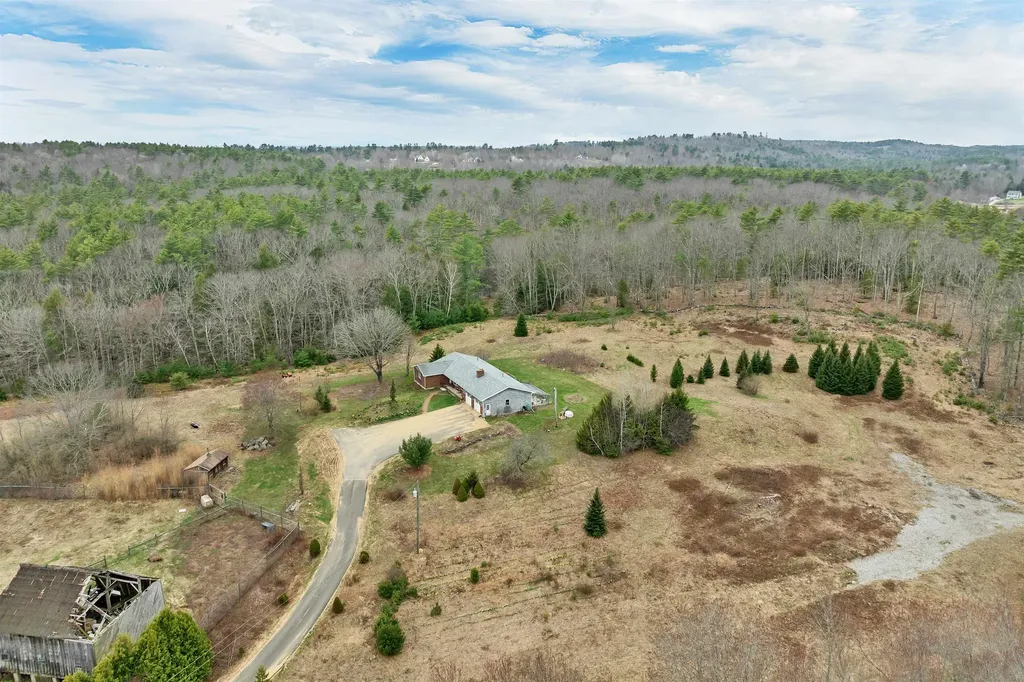 44 Suncook Valley Road Barnstead NH 03218
