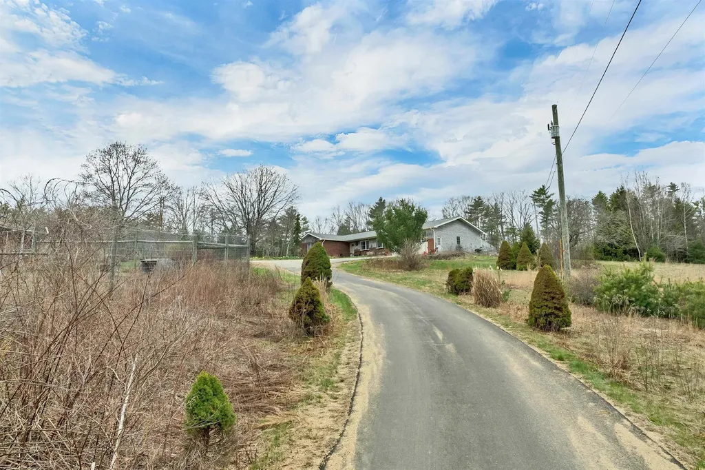 44 Suncook Valley Road Barnstead NH 03218