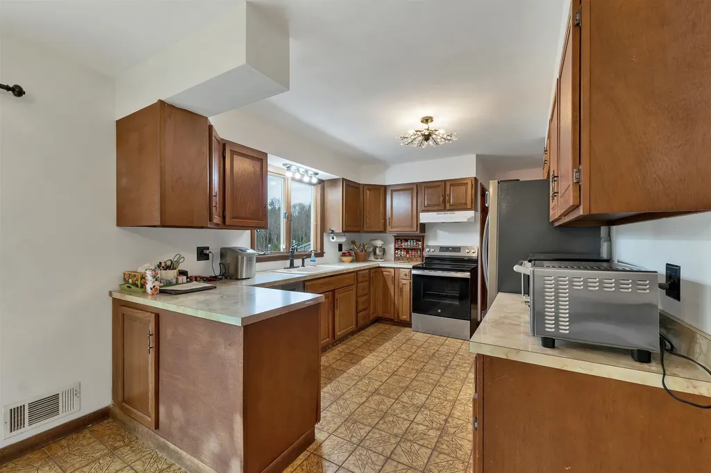 44 Suncook Valley Road Barnstead NH 03218