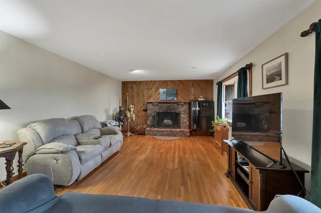 44 Suncook Valley Road Barnstead NH 03218