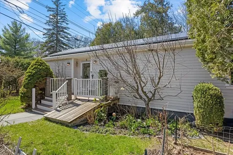 9 Railroad Lane Shelburne VT 05482