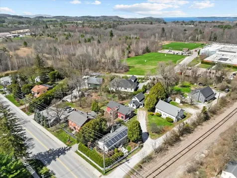 9 Railroad Lane Shelburne VT 05482