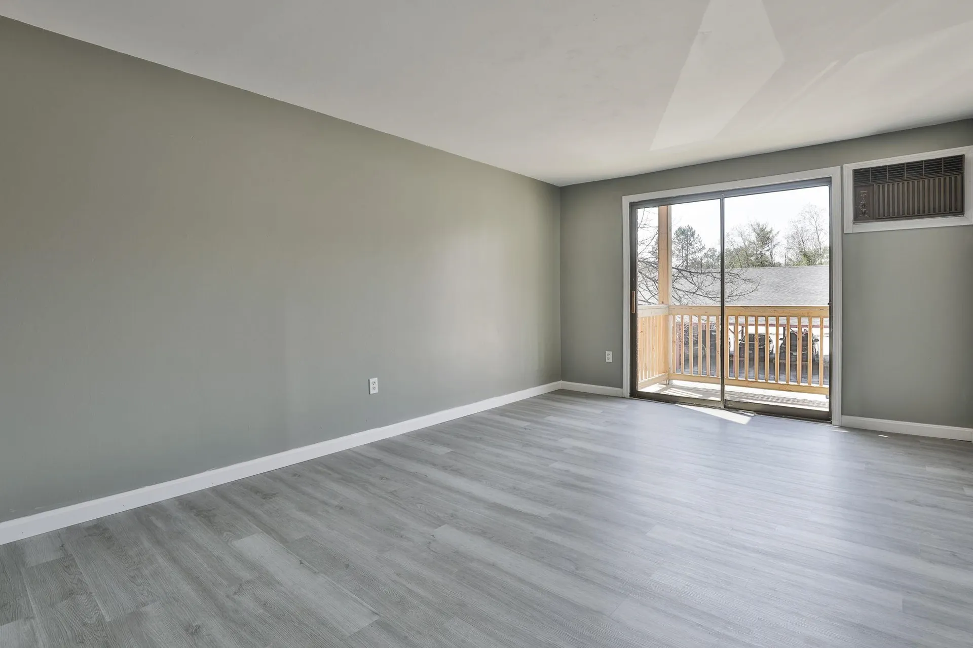 12 East Side Drive Concord NH 03301