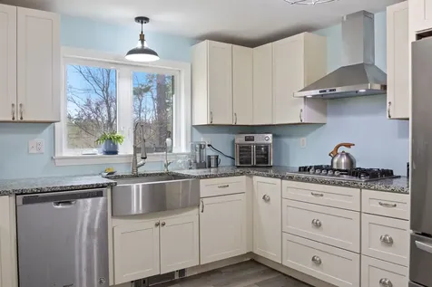 2 Marblehead Road Windham NH 03087