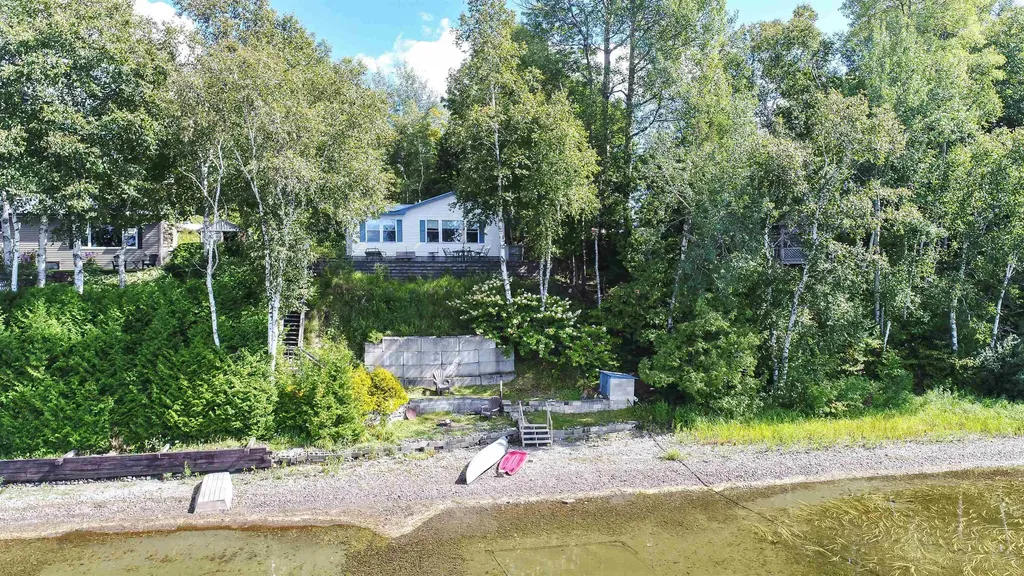 147 East Salem Drive Derby VT 05829