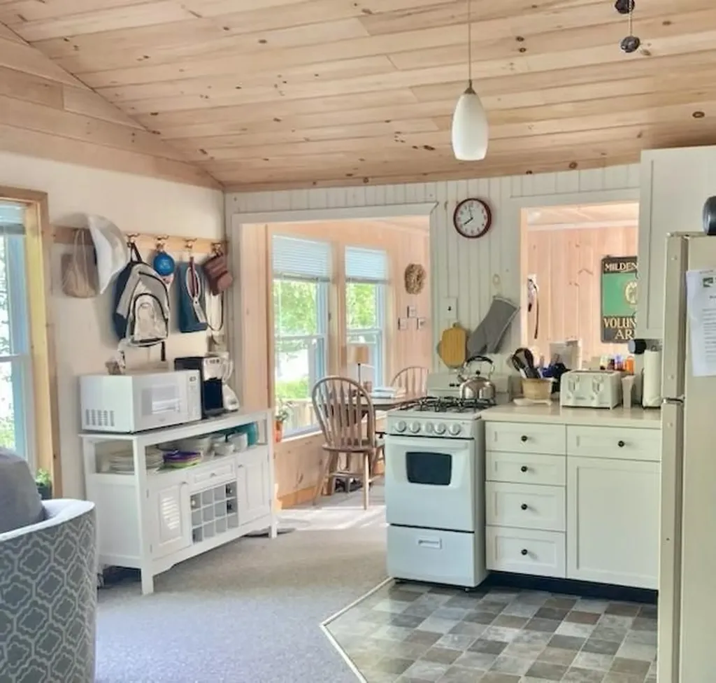 147 East Salem Drive Derby VT 05829