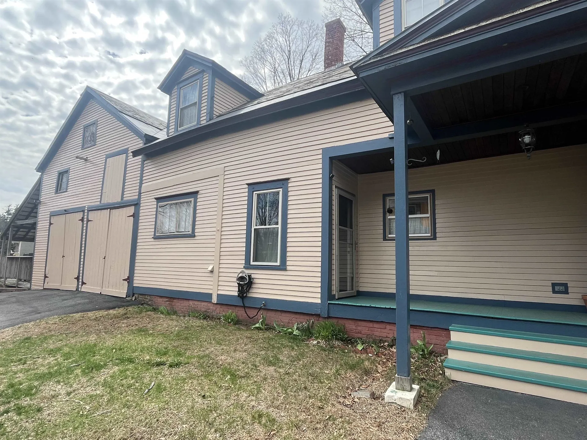 24 School Street Rockingham VT 05101