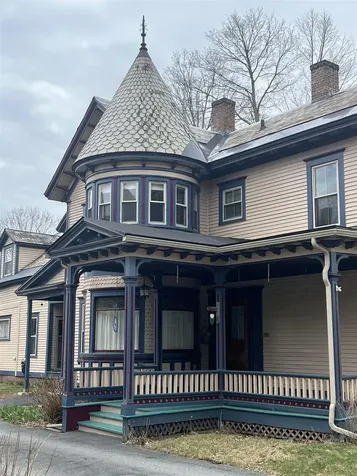 24 School Street Rockingham VT 05101