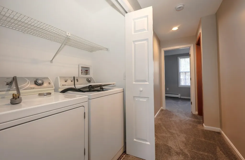1465 Hooksett Road Hooksett NH 03106