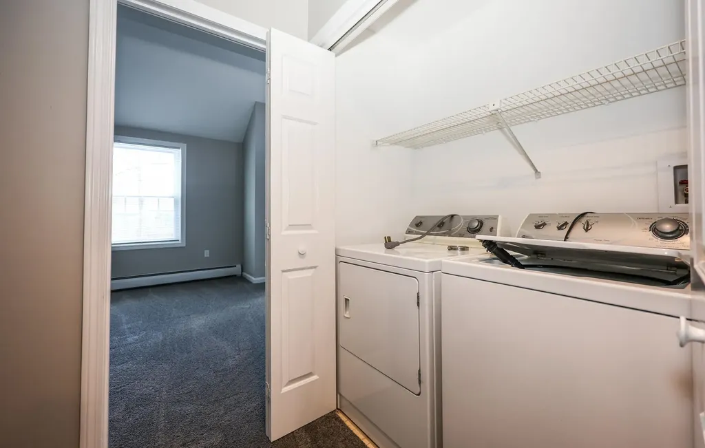 1465 Hooksett Road Hooksett NH 03106