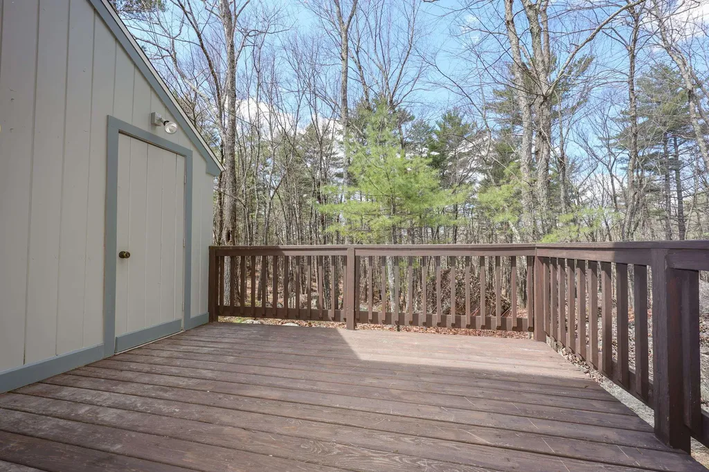 1465 Hooksett Road Hooksett NH 03106
