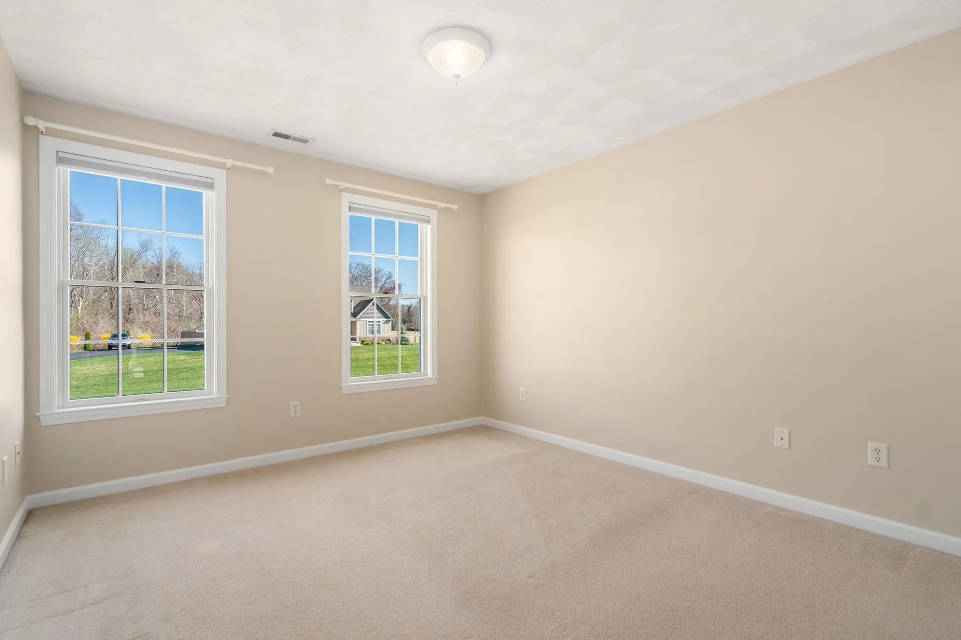 1 Silver Brook Street Salem NH 03079