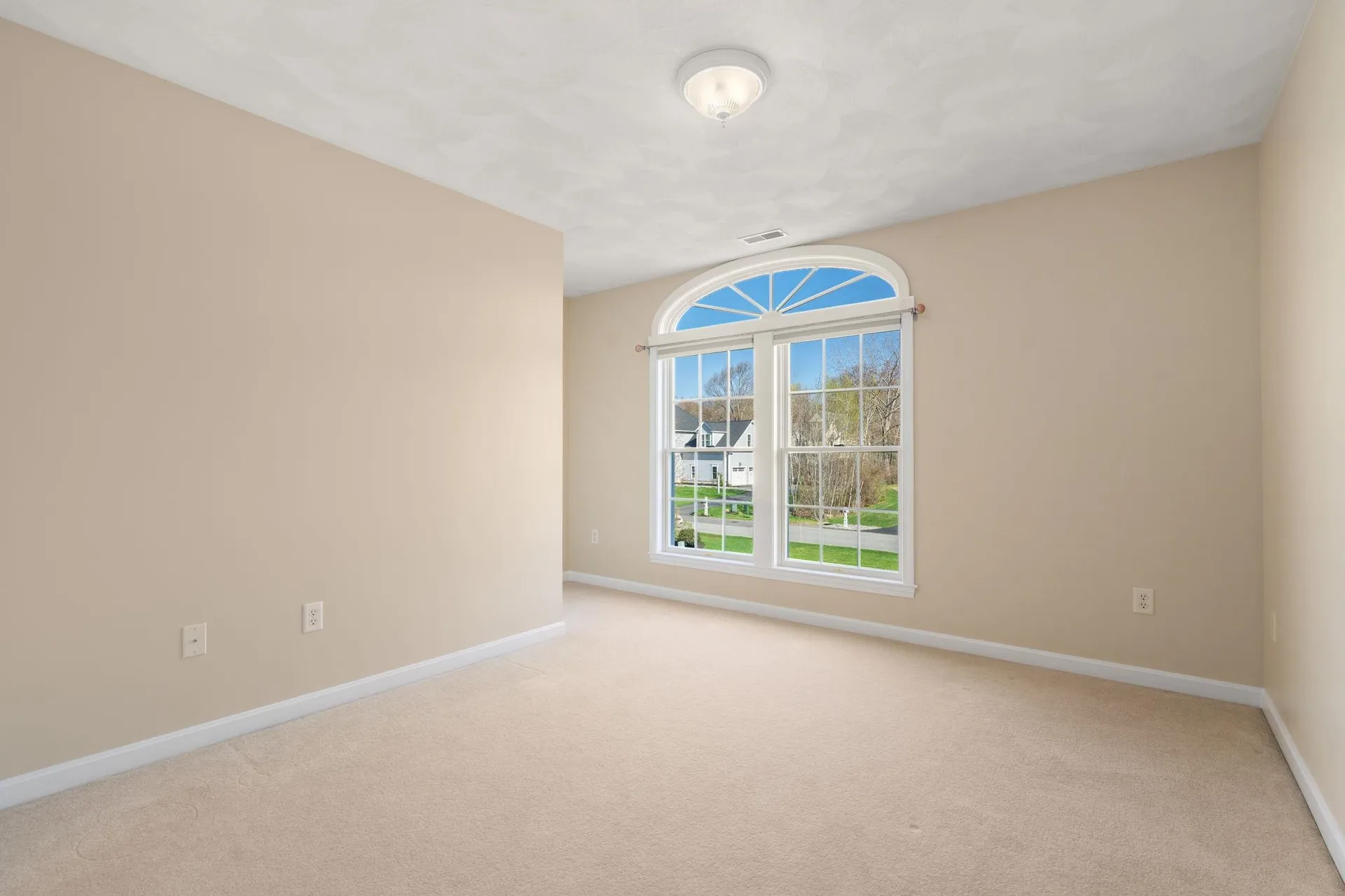 1 Silver Brook Street Salem NH 03079