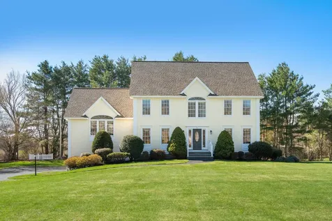 1 Silver Brook Street Salem NH 03079