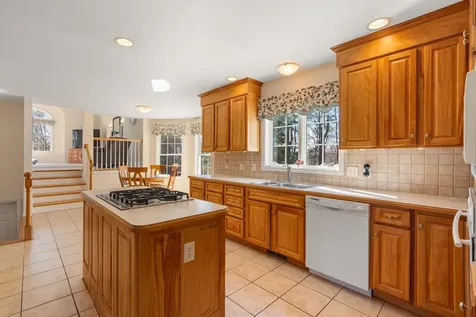 1 Silver Brook Street Salem NH 03079