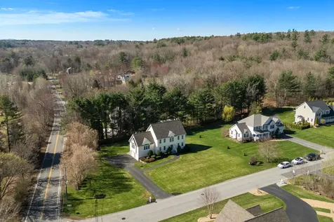 1 Silver Brook Street Salem NH 03079