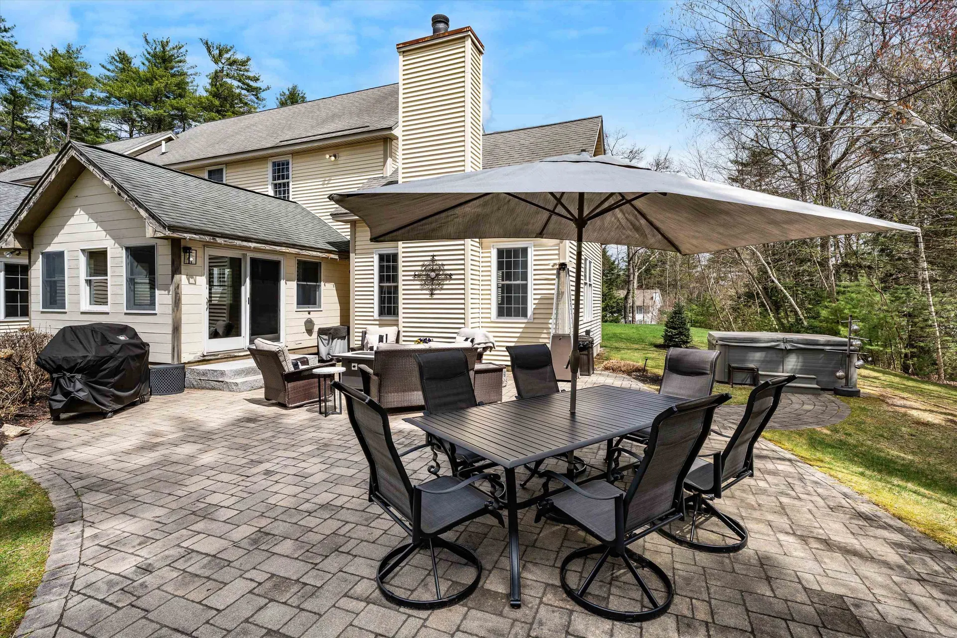 70 Greenmeadow Lane Bedford NH 03110