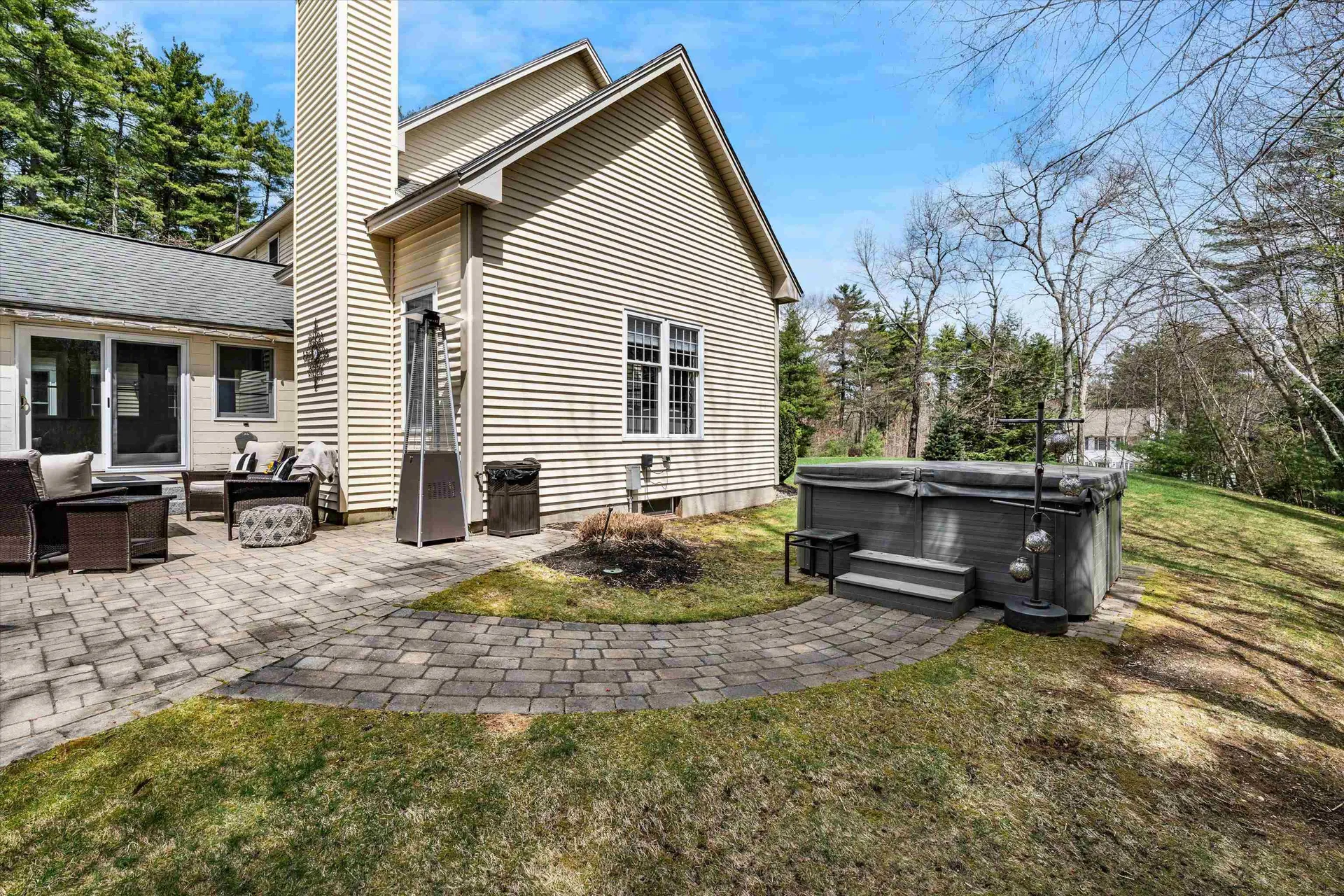 70 Greenmeadow Lane Bedford NH 03110