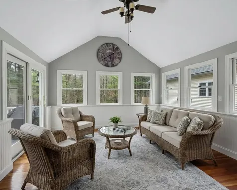 70 Greenmeadow Lane Bedford NH 03110