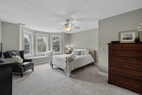 70 Greenmeadow Lane Bedford NH 03110