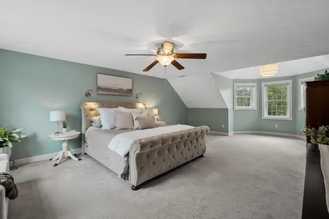 70 Greenmeadow Lane Bedford NH 03110