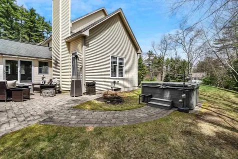 70 Greenmeadow Lane Bedford NH 03110