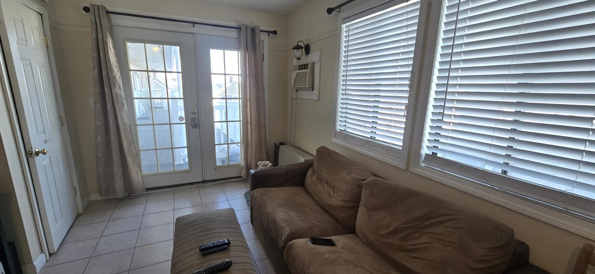 12 G Street Hampton NH 03842