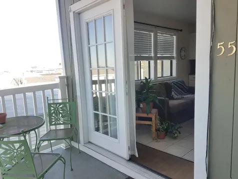 12 G Street Hampton NH 03842