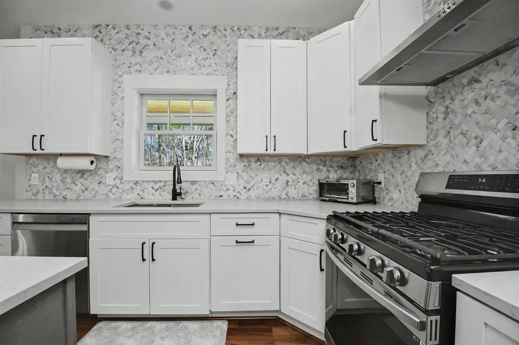 241 Maple Basin Lane Jericho VT 05465
