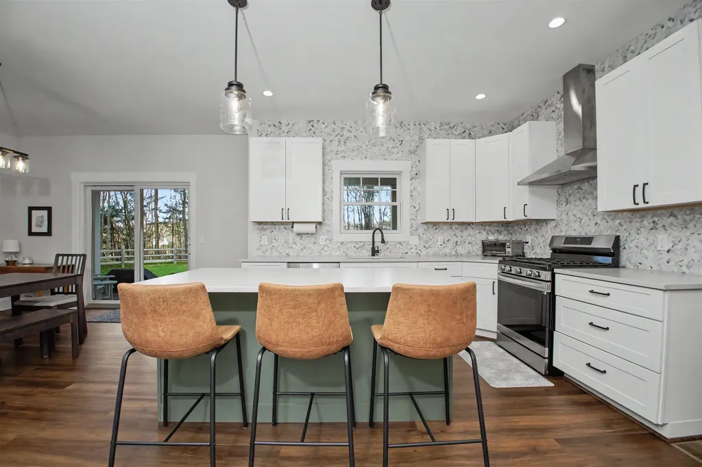 241 Maple Basin Lane Jericho VT 05465