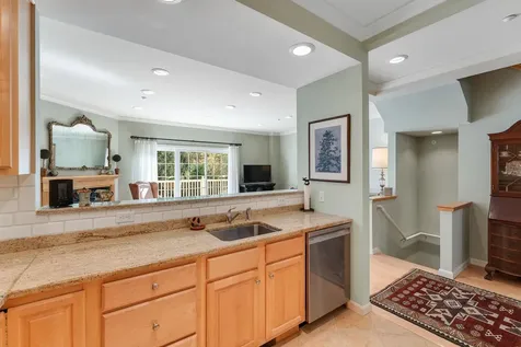 31 Forest Edge Drive Hanover NH 03755