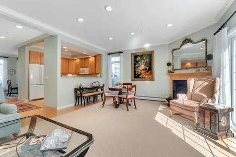 31 Forest Edge Drive Hanover NH 03755