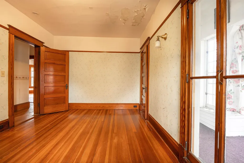 37 Edgehill Road St. Johnsbury VT 05819
