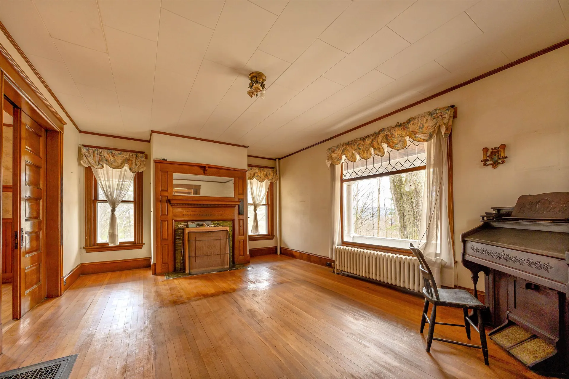 37 Edgehill Road St. Johnsbury VT 05819