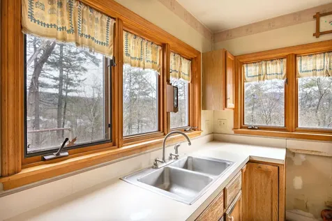 37 Edgehill Road St. Johnsbury VT 05819