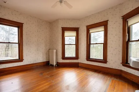 37 Edgehill Road St. Johnsbury VT 05819