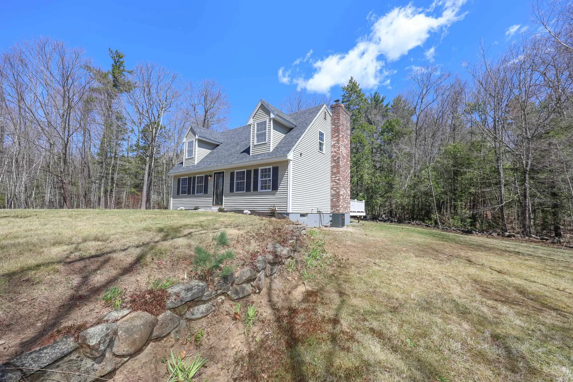 61 Etta Lane Weare NH 03281