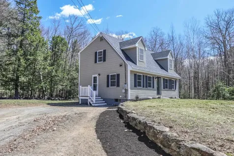 61 Etta Lane Weare NH 03281