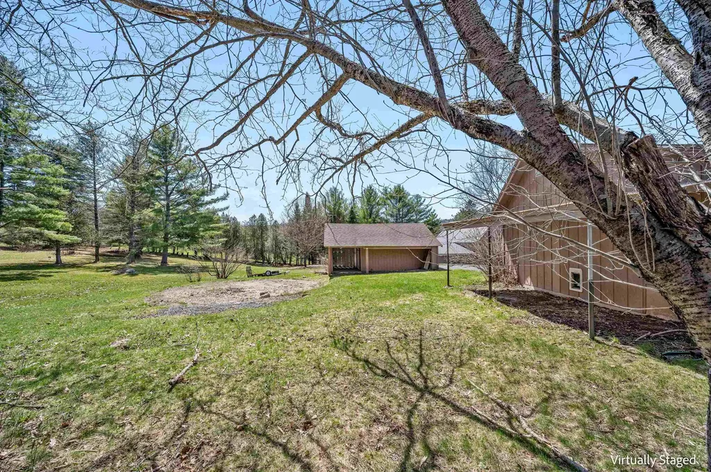 409 East Cobble Hill Road Barre Town VT 05641