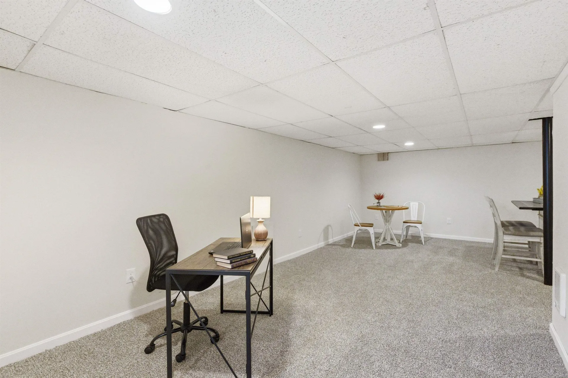 18 Massachusetts Avenue Laconia NH 03246