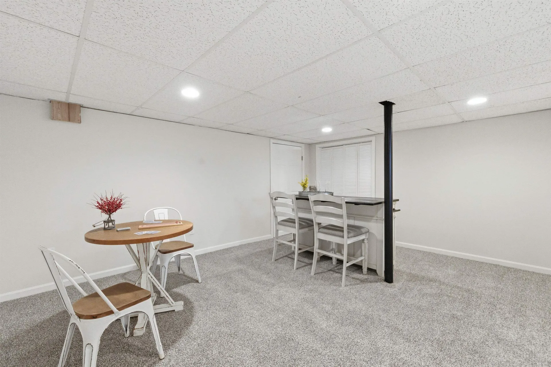 18 Massachusetts Avenue Laconia NH 03246