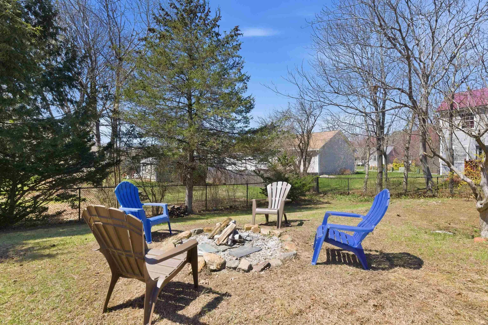 18 Massachusetts Avenue Laconia NH 03246