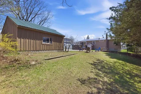 18 Massachusetts Avenue Laconia NH 03246