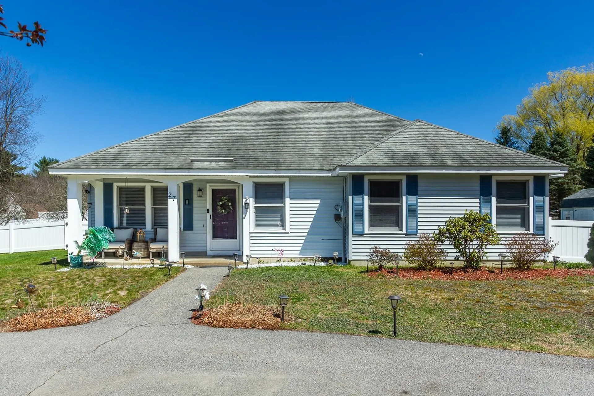 27 Primrose Lane Concord NH 03303