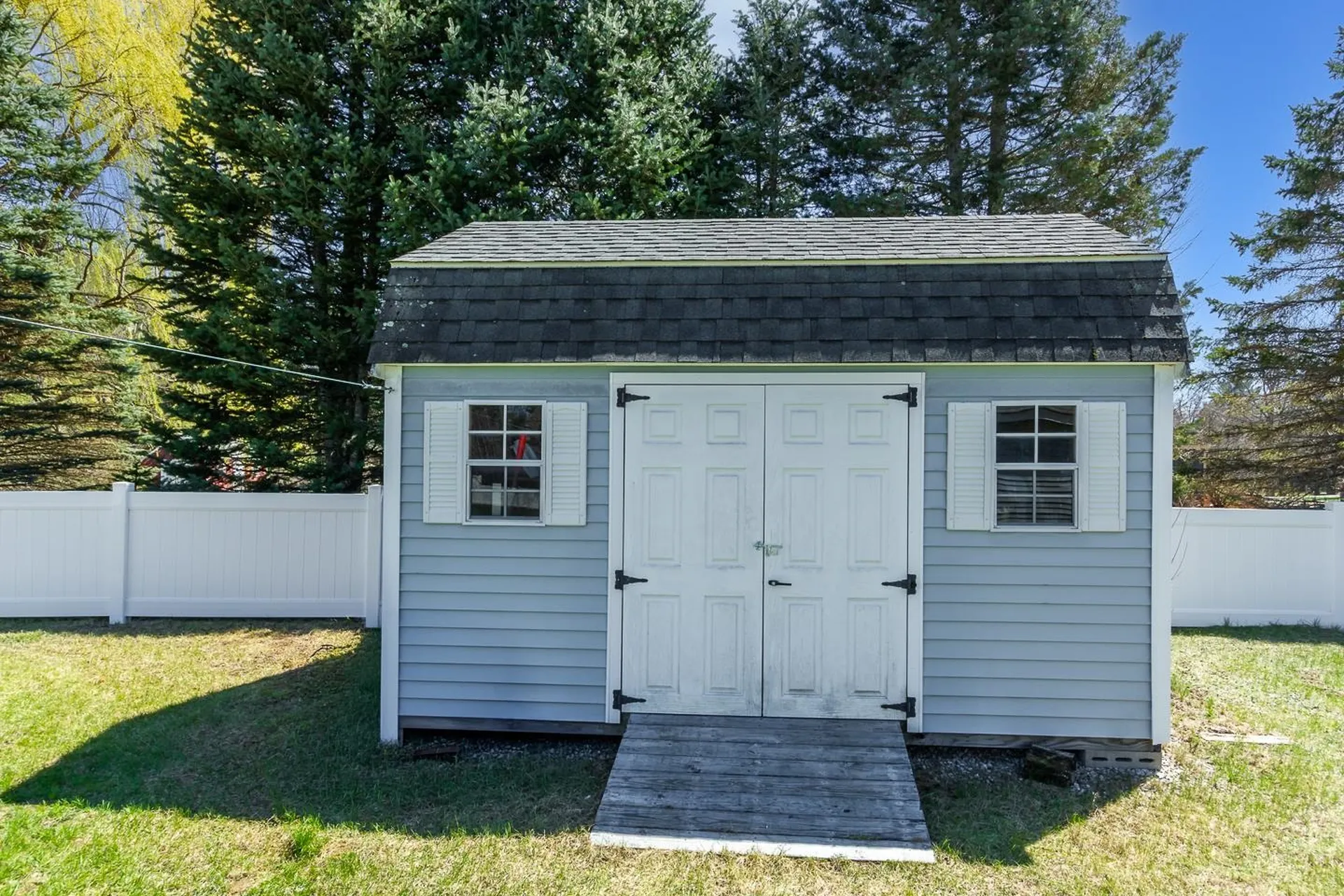 27 Primrose Lane Concord NH 03303