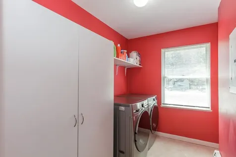 27 Primrose Lane Concord NH 03303