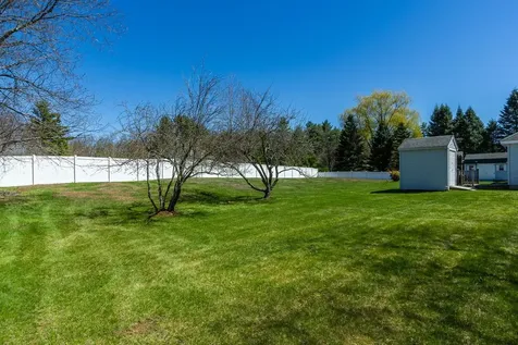 27 Primrose Lane Concord NH 03303