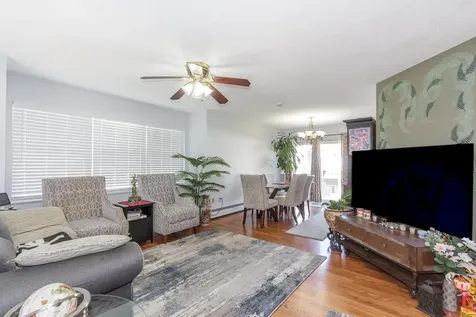 27 Primrose Lane Concord NH 03303